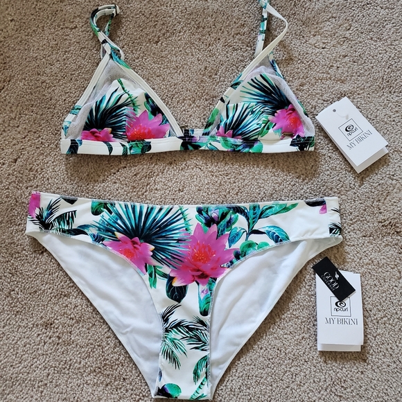 Rip Curl Other - Ripcurl floral bikini